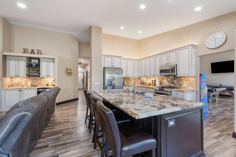 Kitchen Counter Seating for Four