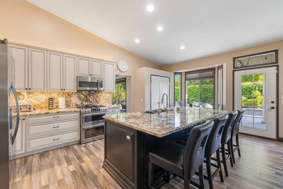 Spacious Kitchen