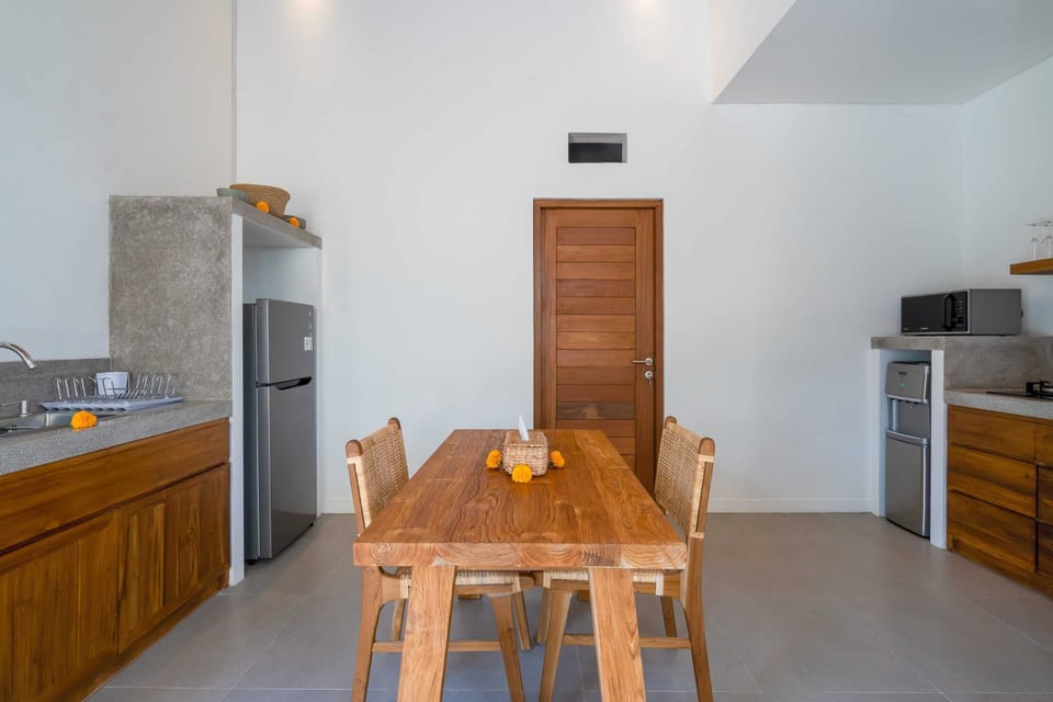 Basic Villa | Private kitchen | Fridge, microwave, stovetop, electric kettle