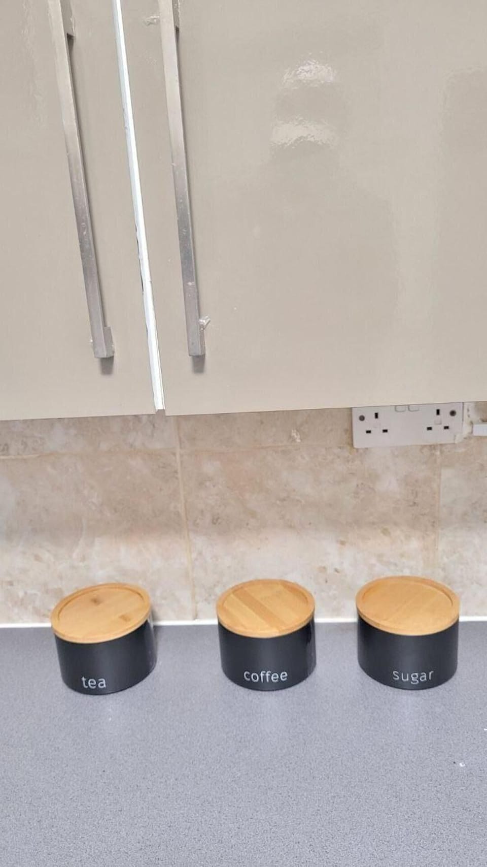 House | 4 bedrooms, free WiFi, bed sheets