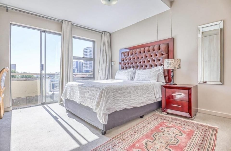 Deluxe Apartment | 2 bedrooms, soundproofing, free WiFi