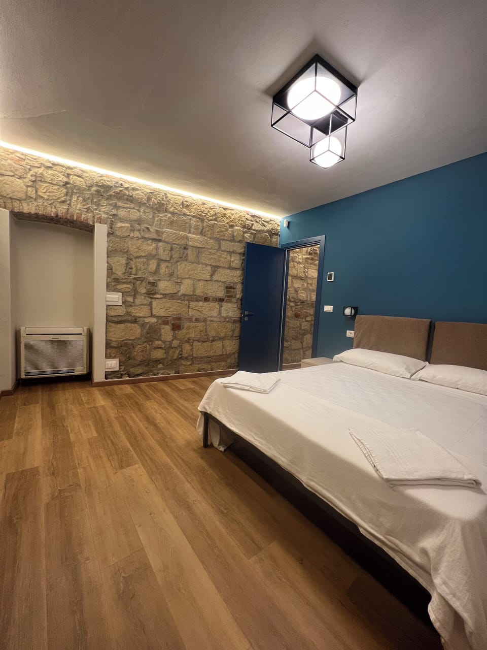 Comfort Apartment, Kitchenette, Hill View | In-room safe, laptop workspace, blackout drapes, iron/ironing board