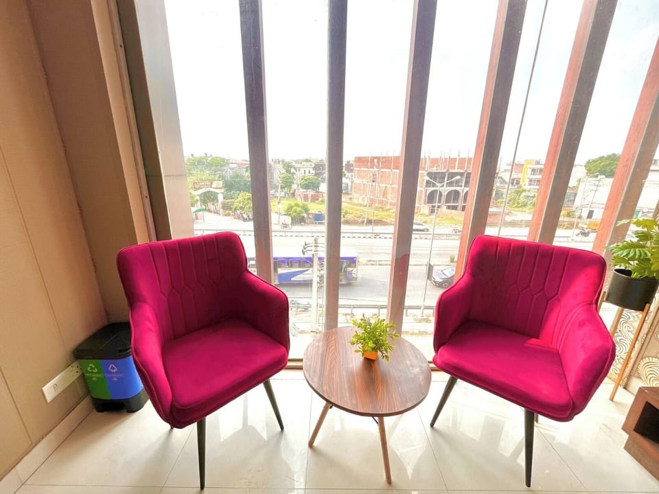 Double or Twin Room | Desk, free WiFi