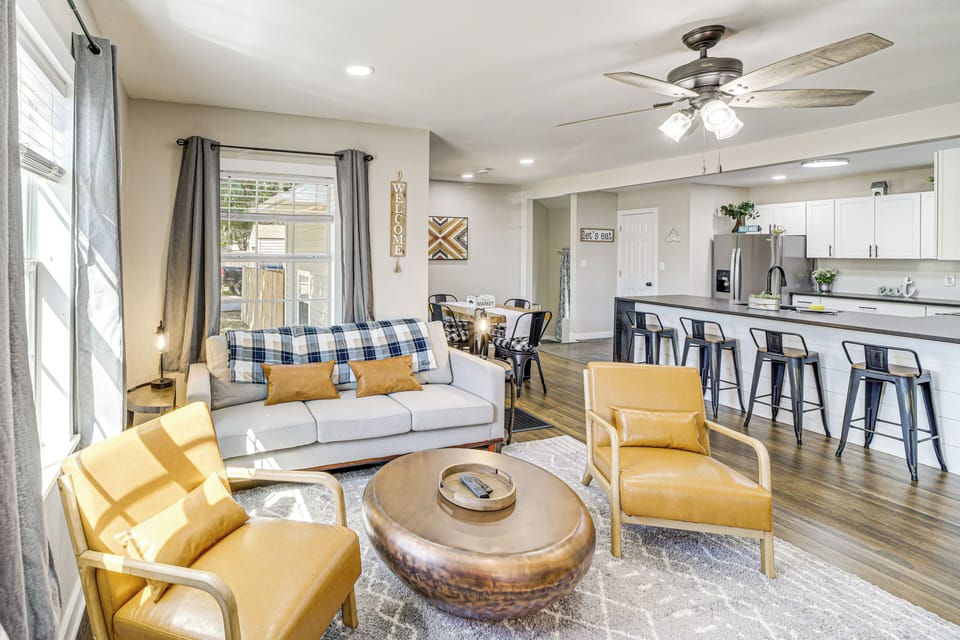 House (3 Bedrooms) | Front of property