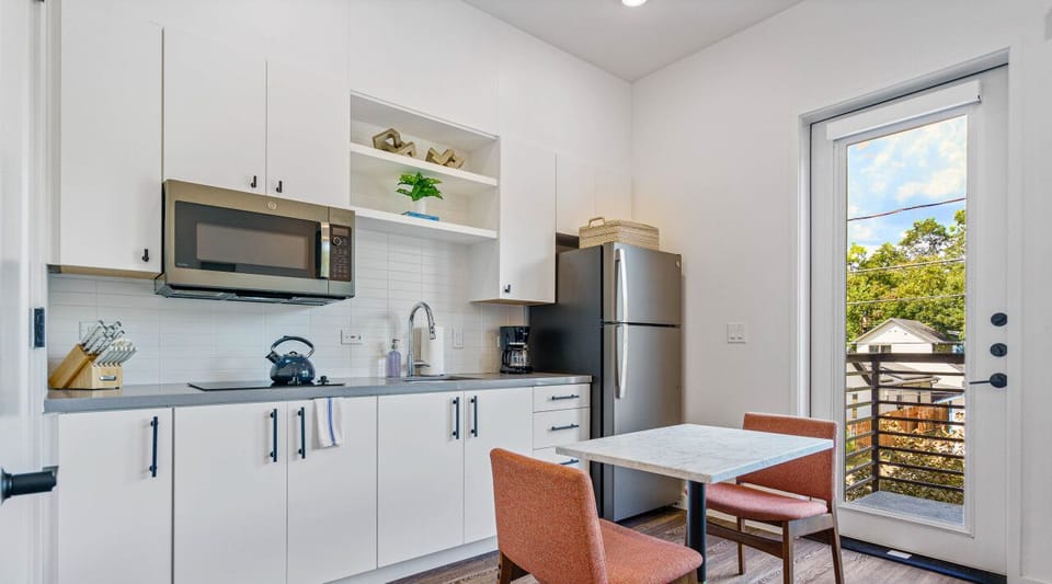 Fully equipped kitchen with all of the essentials plus coffee