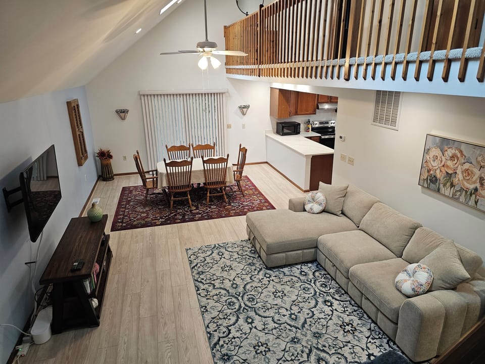 Living/Dining Room