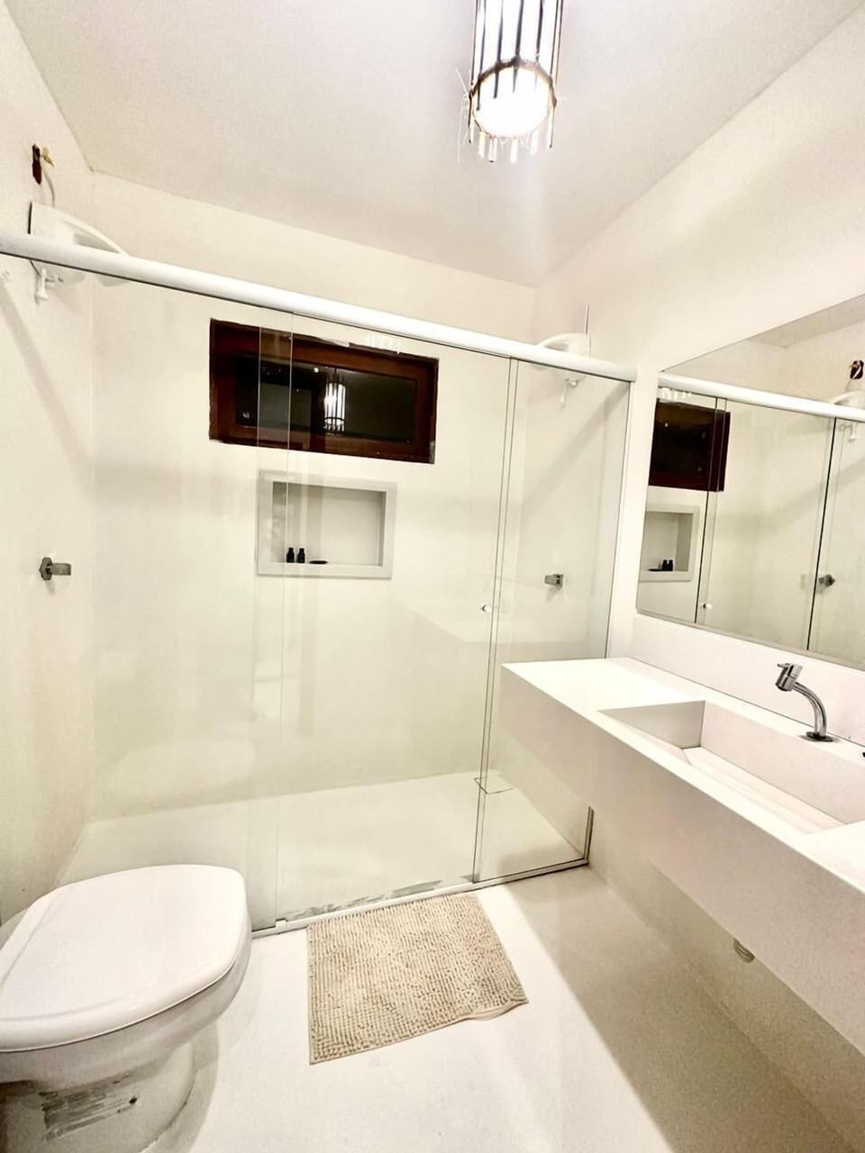 Comfort House | Bathroom | Towels, toilet paper