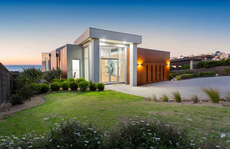 House | 5 bedrooms, high-speed internet