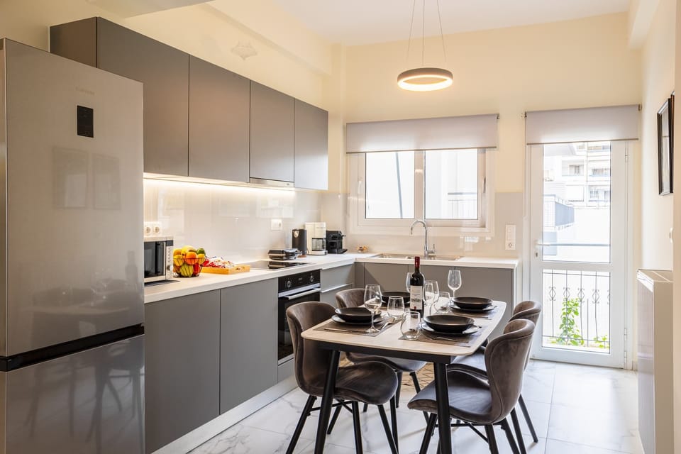 Kitchen space and dinning area
