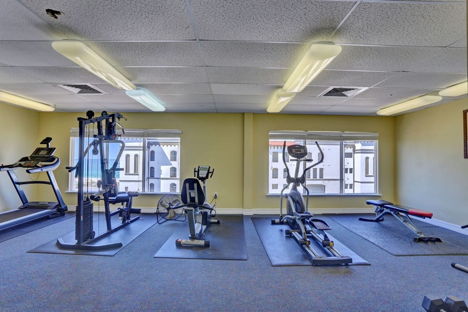 Workout Room at Madeira Bay II for use