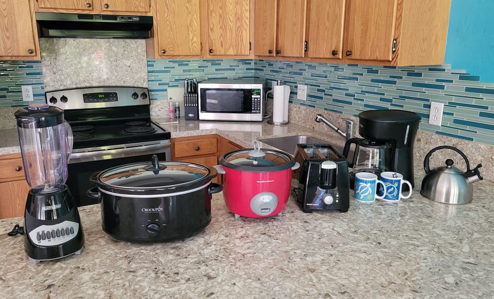 Kitchen small appliances.