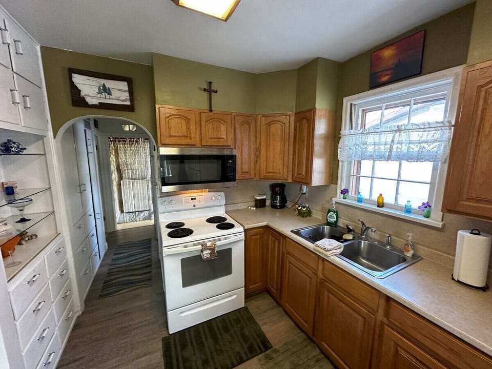 oven for cooking and baking