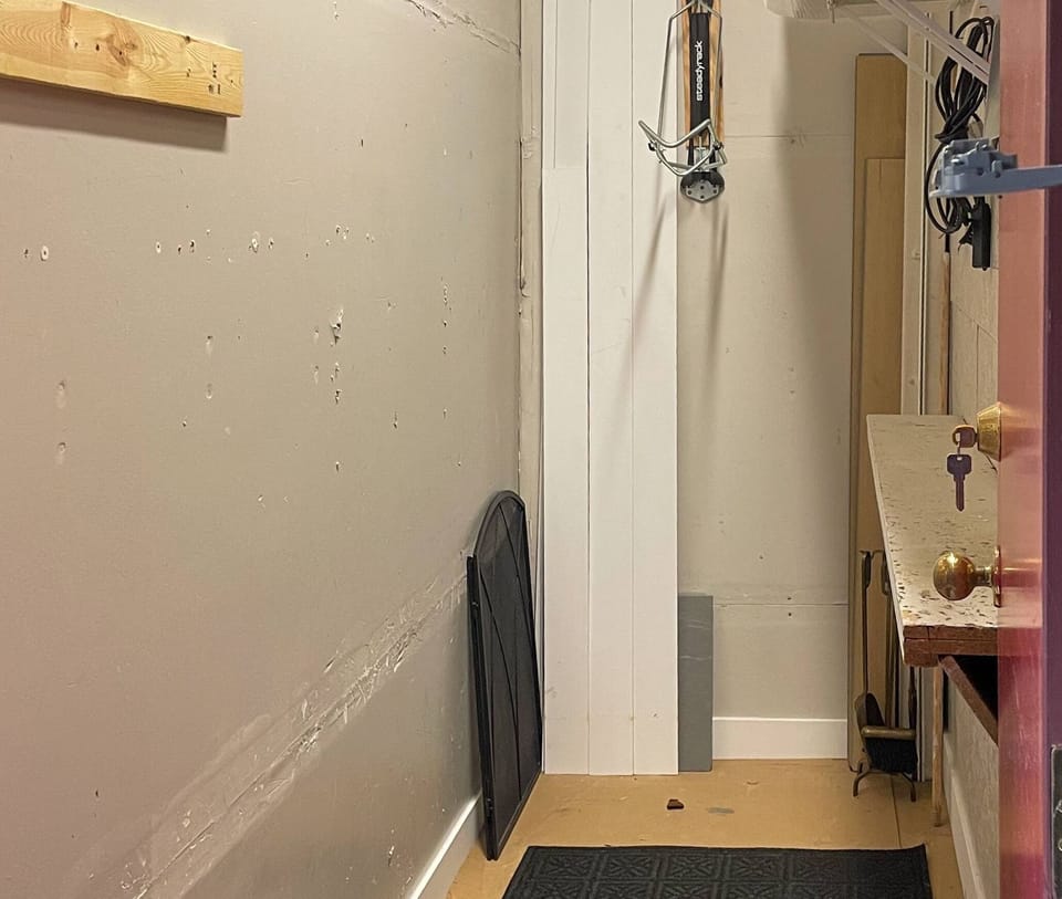 Another view of the Bike or Ski storage ( private room for unit 3) next to your front door