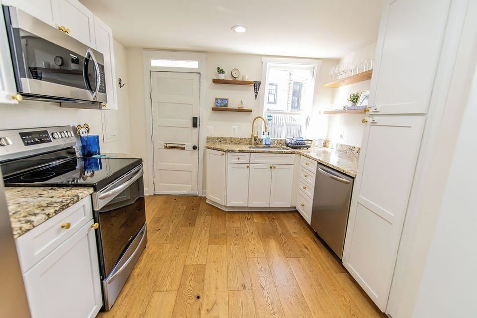 Bright and updated kitchen