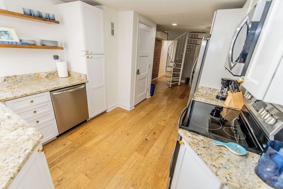 Bright and updated kitchen