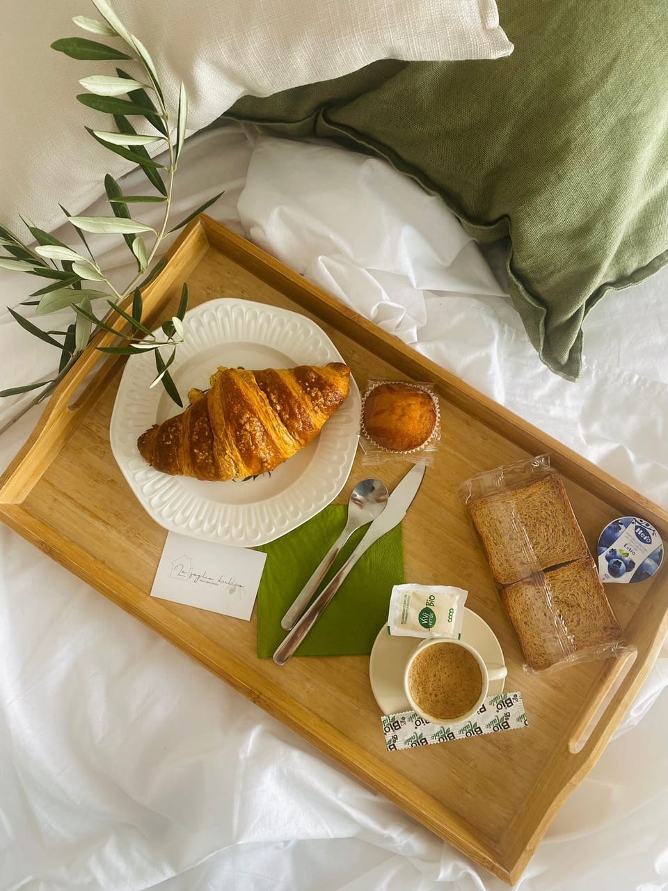 Free daily full breakfast