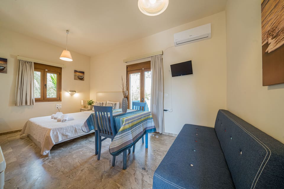 Studio | Iron/ironing board, free WiFi