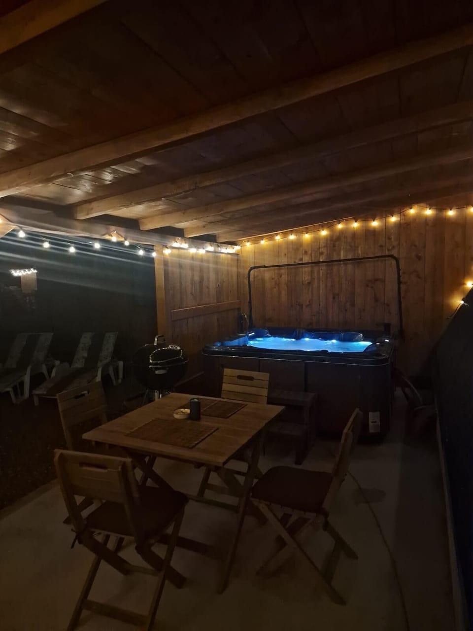 Chalet | Dining