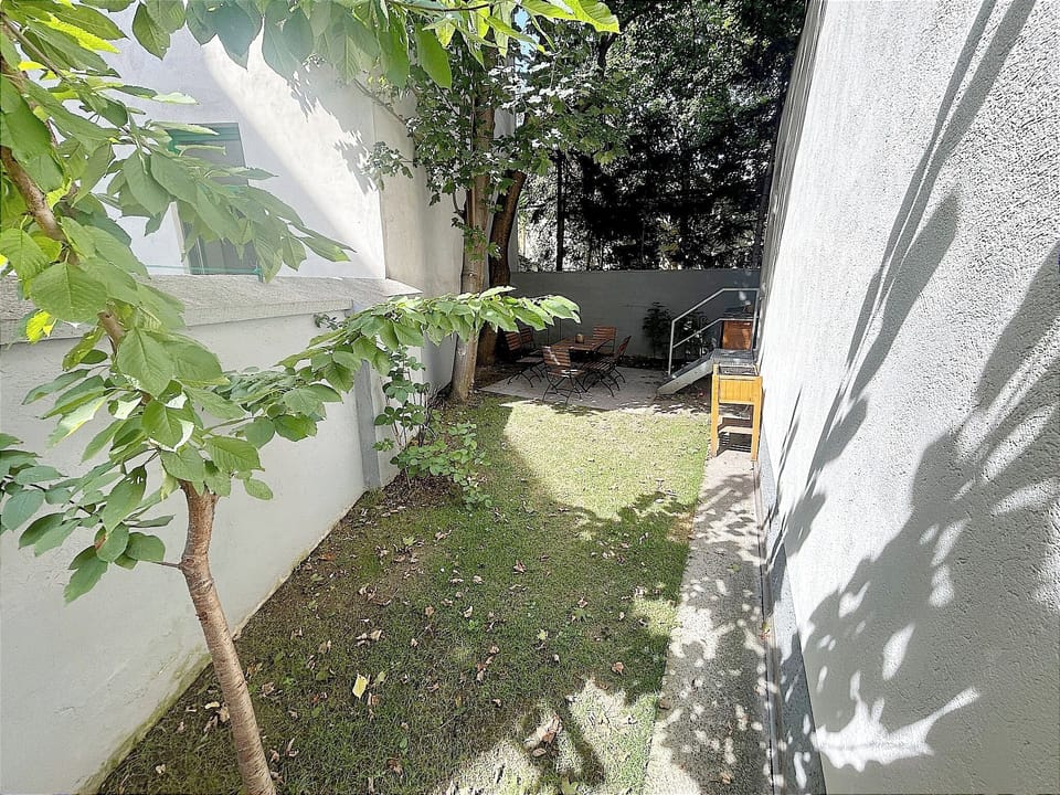 The garden: lawn, terrace and your own outdoor dining space