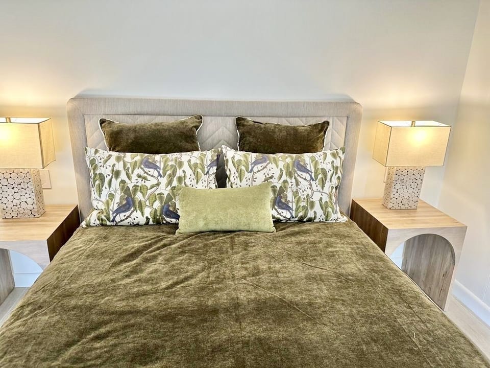 Condo, 3 Bedrooms | 3 bedrooms, desk, laptop workspace, free WiFi