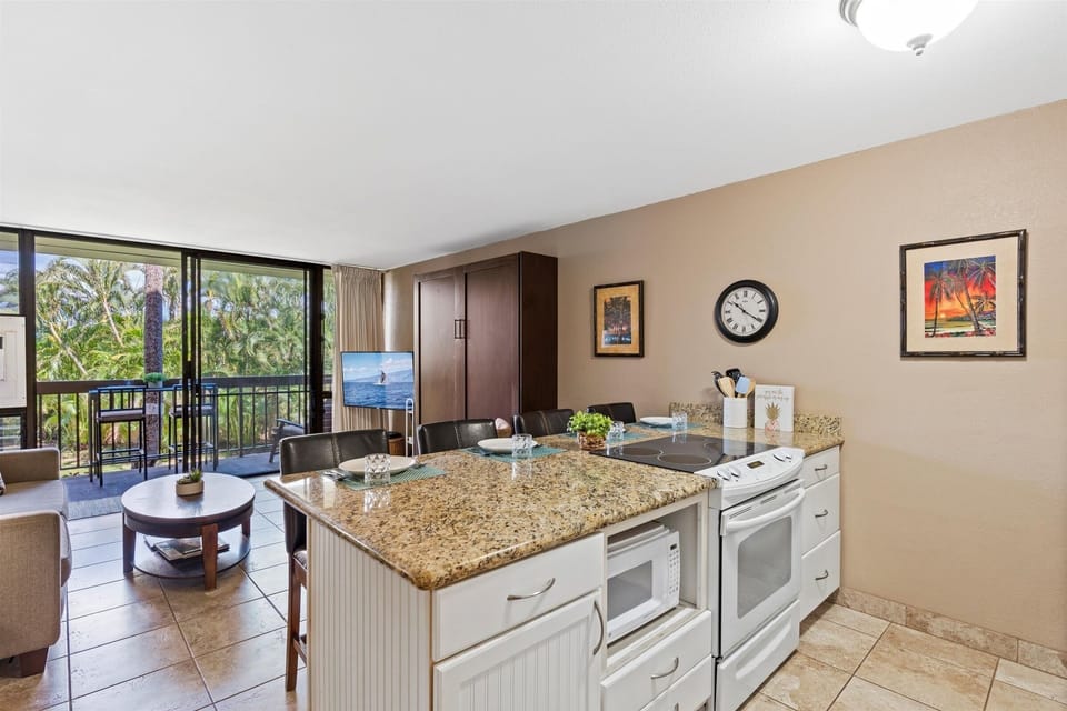 Condo, 1 Bedroom | Private kitchen | Fridge, oven, stovetop, dishwasher