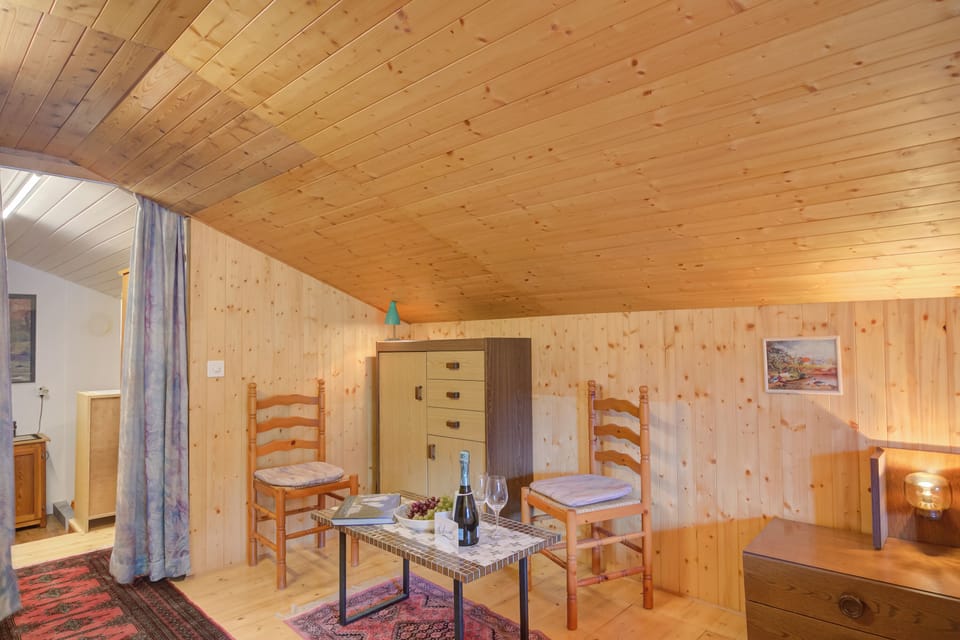 Standard Chalet, 1 Bedroom, Balcony, Mountainside (Ca Contina) | Interior