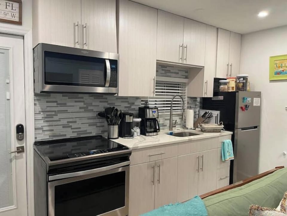 Full Size Kitchen with everything you need