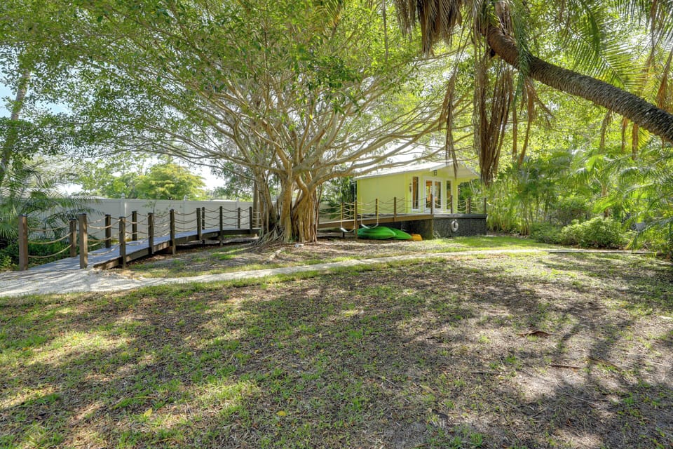 Single-Story Studio Apartment | On-Site River Access | 10 Mi to to Coquina Beach