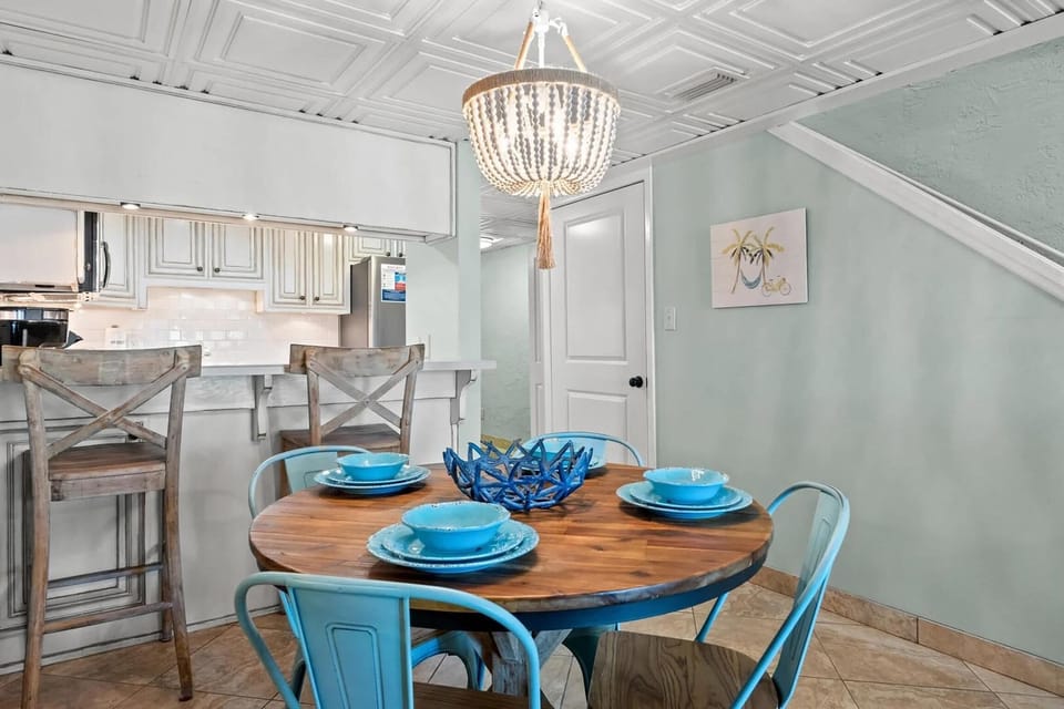Condo, Multiple Beds (Sugar Beach Condo B-14) | Dining