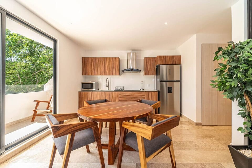 Bright and airy dining area for four, great for gathering with friends or family