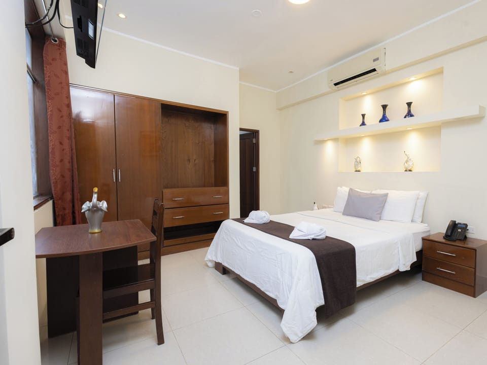 Standard Room | Free WiFi, bed sheets