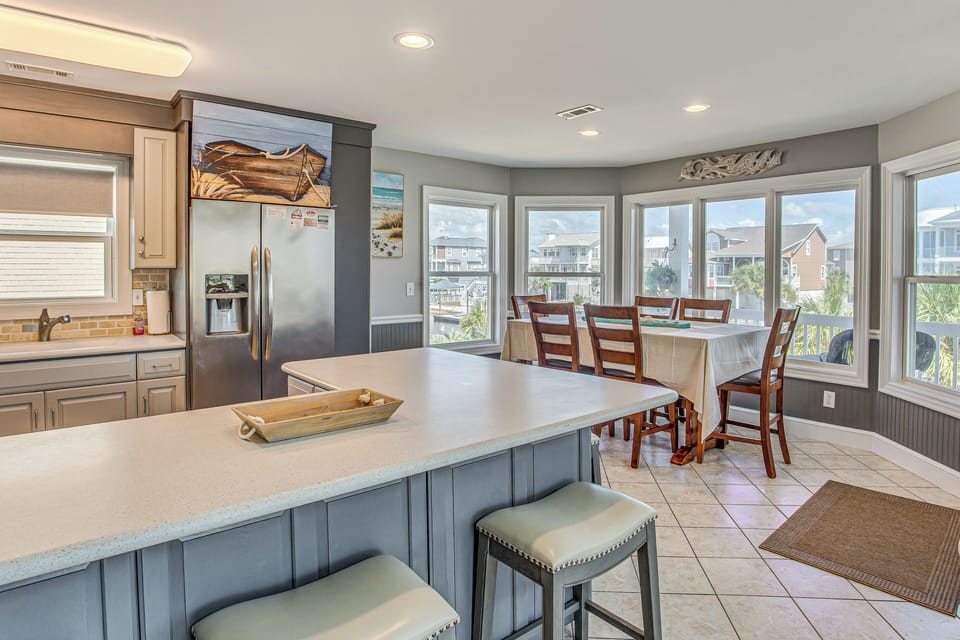 Kitchen | 1st Floor | Keurig & Drip Coffee Makers | Dishwasher | Cooking Basics