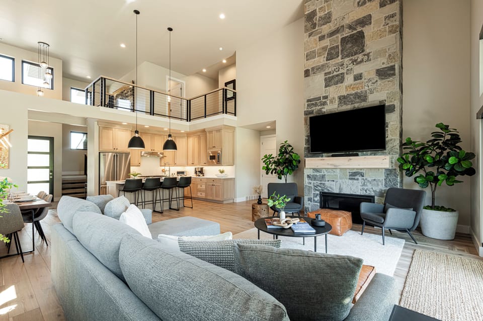 Luxury 2-level townhome