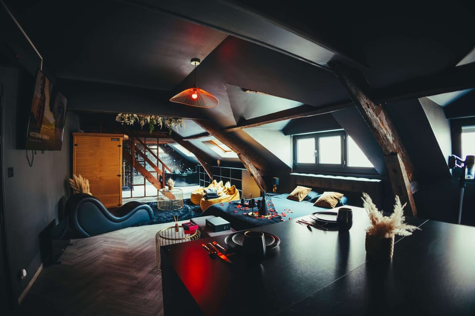 LOVE ROOM-28-min