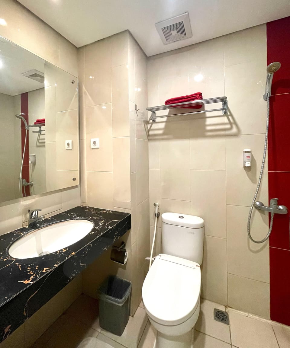 Single Room, Non Smoking, City View | Bathroom | Shower, slippers, towels, soap