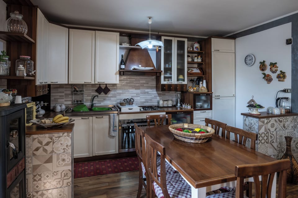 House, 2 Bedrooms, Private Pool | Private kitchen | Fridge, microwave, oven, stovetop