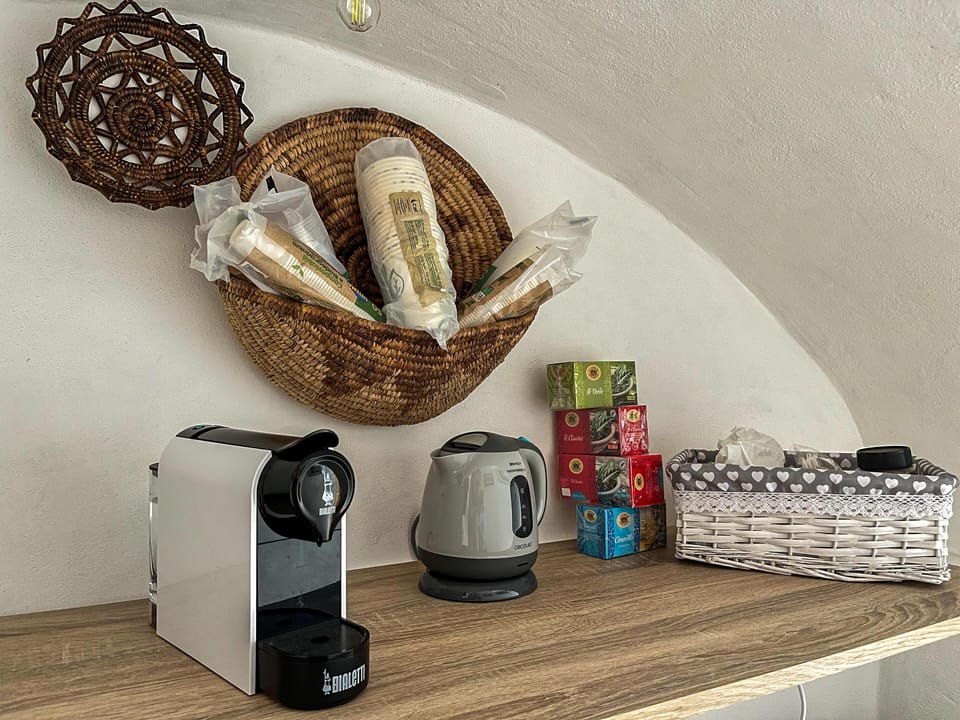 Room, 1 Bedroom, Balcony | Private kitchen | Fridge, microwave, oven, electric kettle