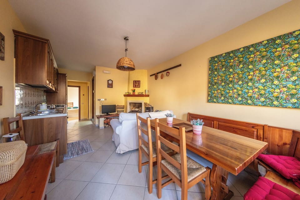 House, 1 Bedroom, Balcony | Dining room