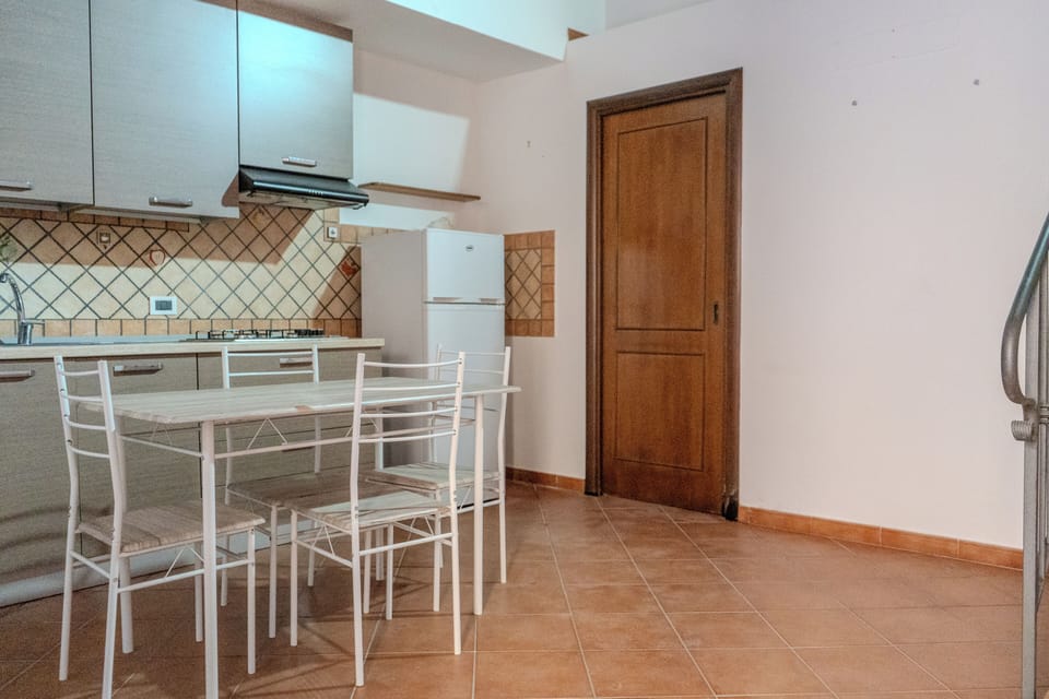 Apartment, 2 Bedrooms, Balcony | Private kitchen | Fridge, oven, stovetop, cookware/dishes/utensils