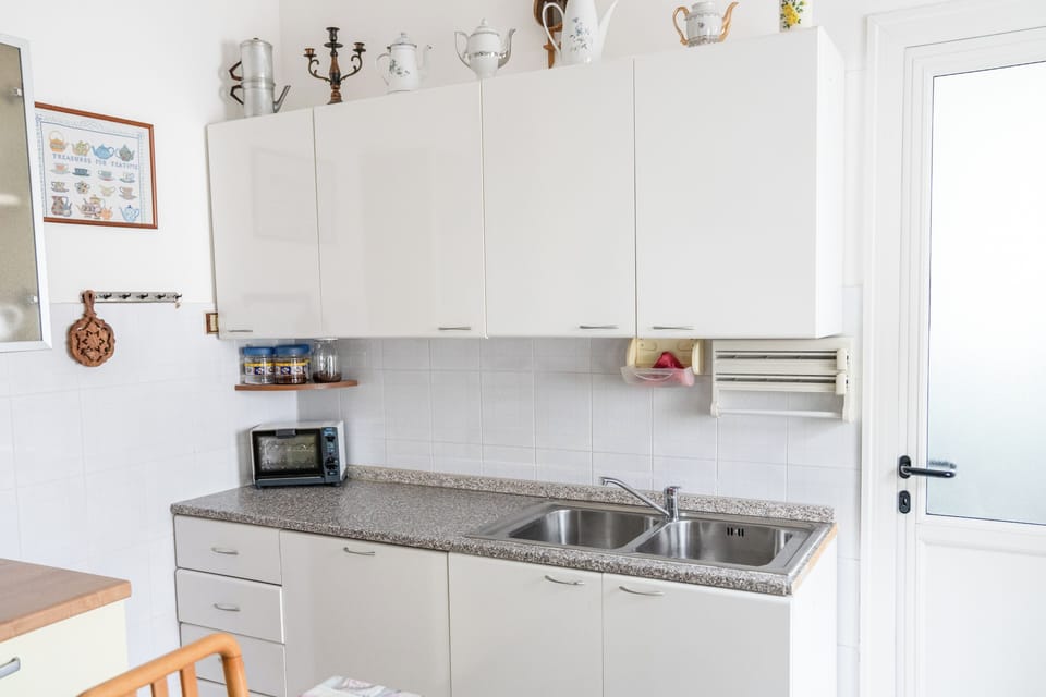 House, 2 Bedrooms, Sauna | Private kitchen | Fridge, microwave, oven, stovetop