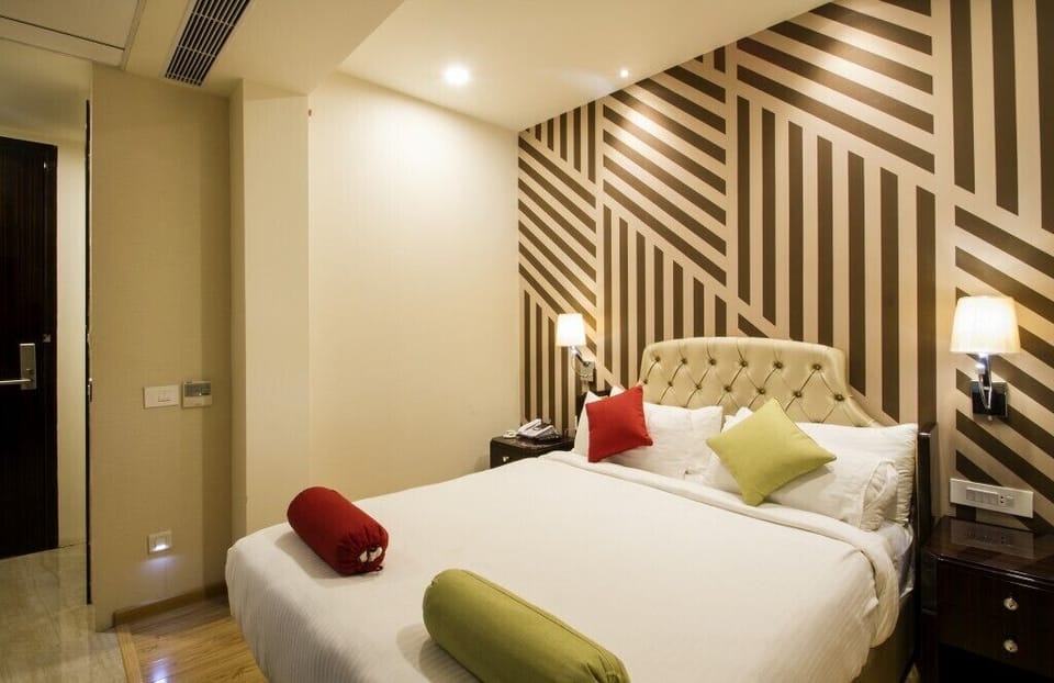 Basic Double or Twin Room, City View | Desk, laptop workspace, free WiFi