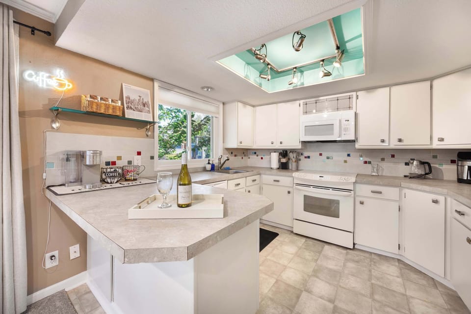 Here is the well equipped kitchen