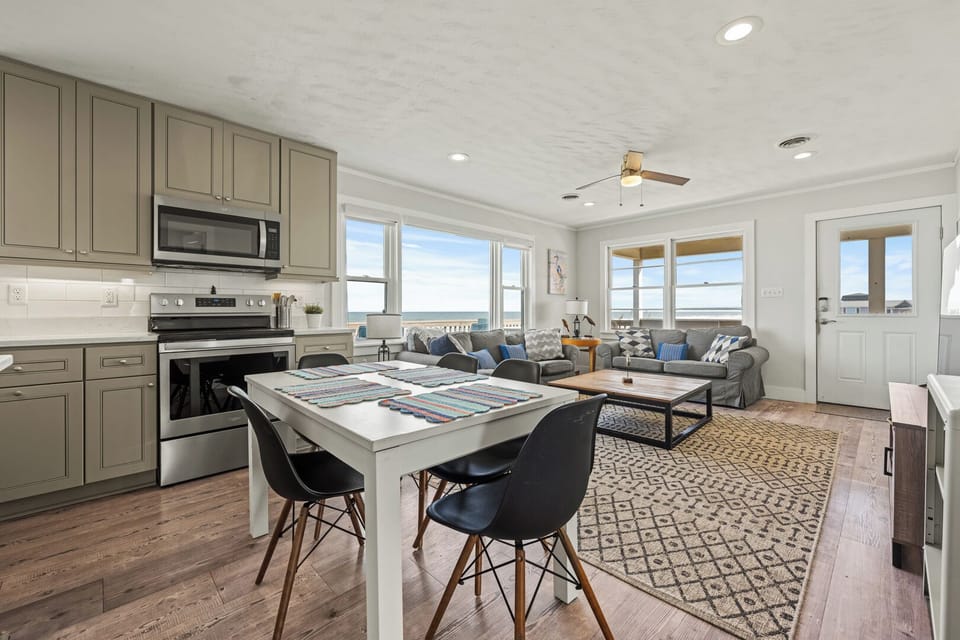 Dining Area with Ocean View