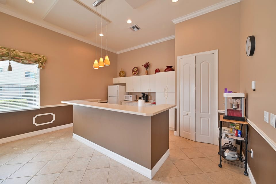 BH202 - Blue Heron amenities include a large heated community pool and social room