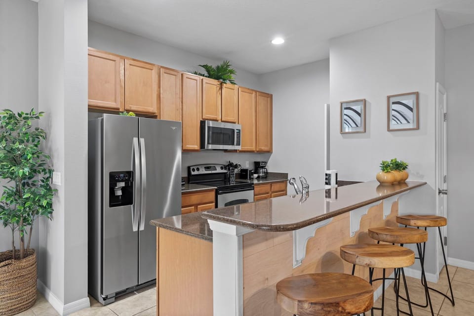 Fully-equipped kitchen