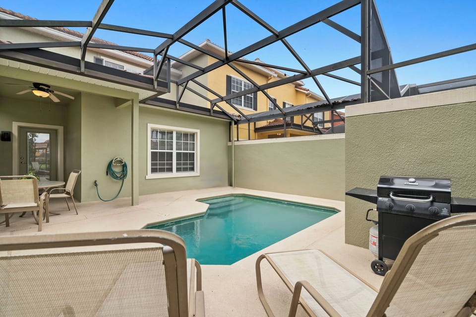 Pool area