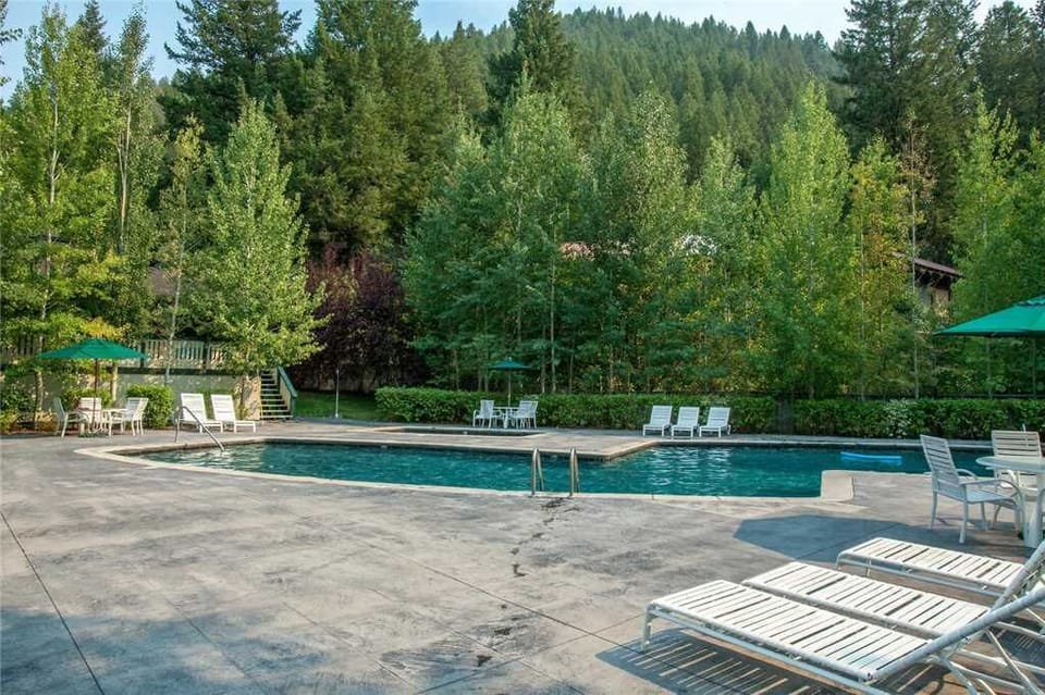 Prospector Pool