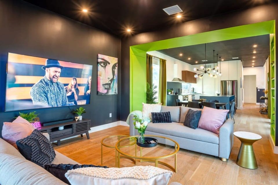 4 bedrooms, high-speed internet