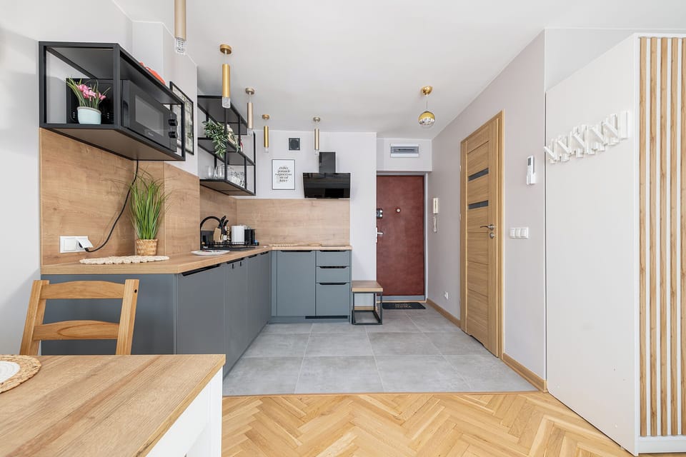 Apartment, Balcony | Private kitchenette | Electric kettle