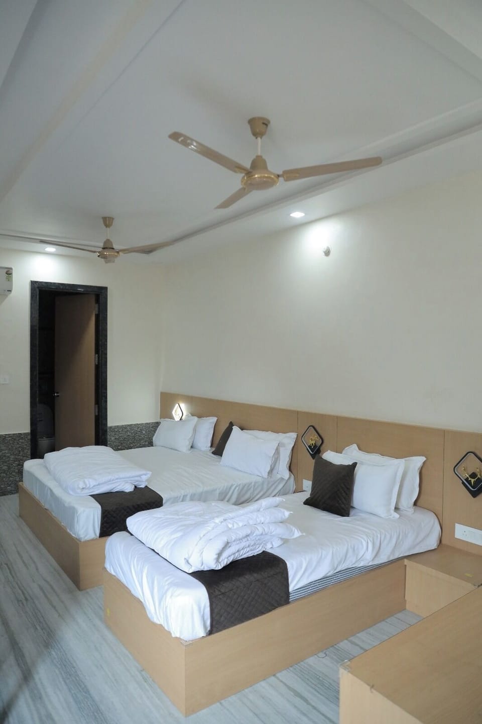 Superior Quadruple Room | WiFi (free)